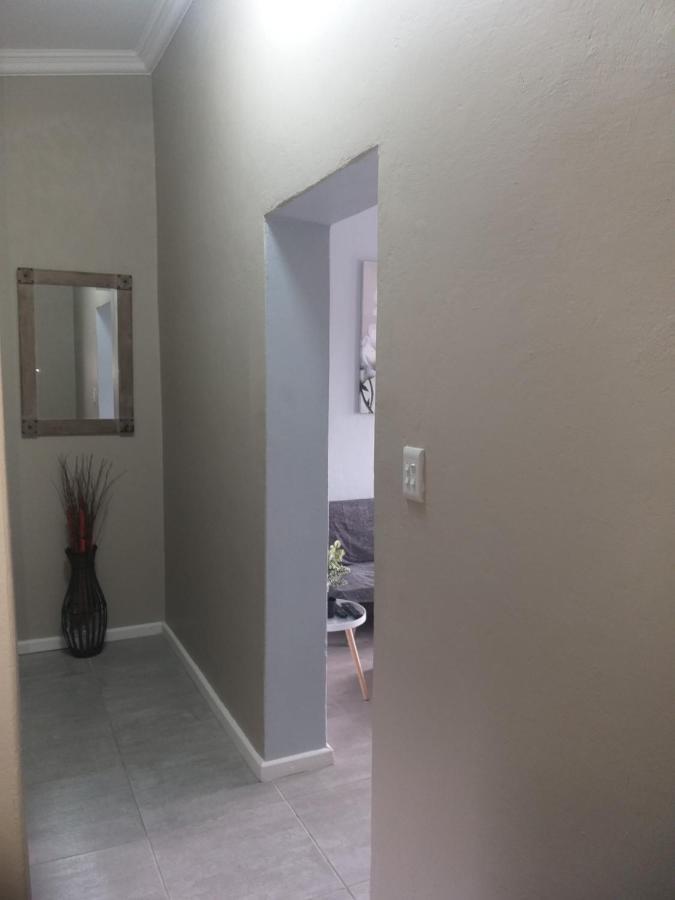 Apartmán Tj Self-Catering Graaff-Reinet Exteriér fotografie