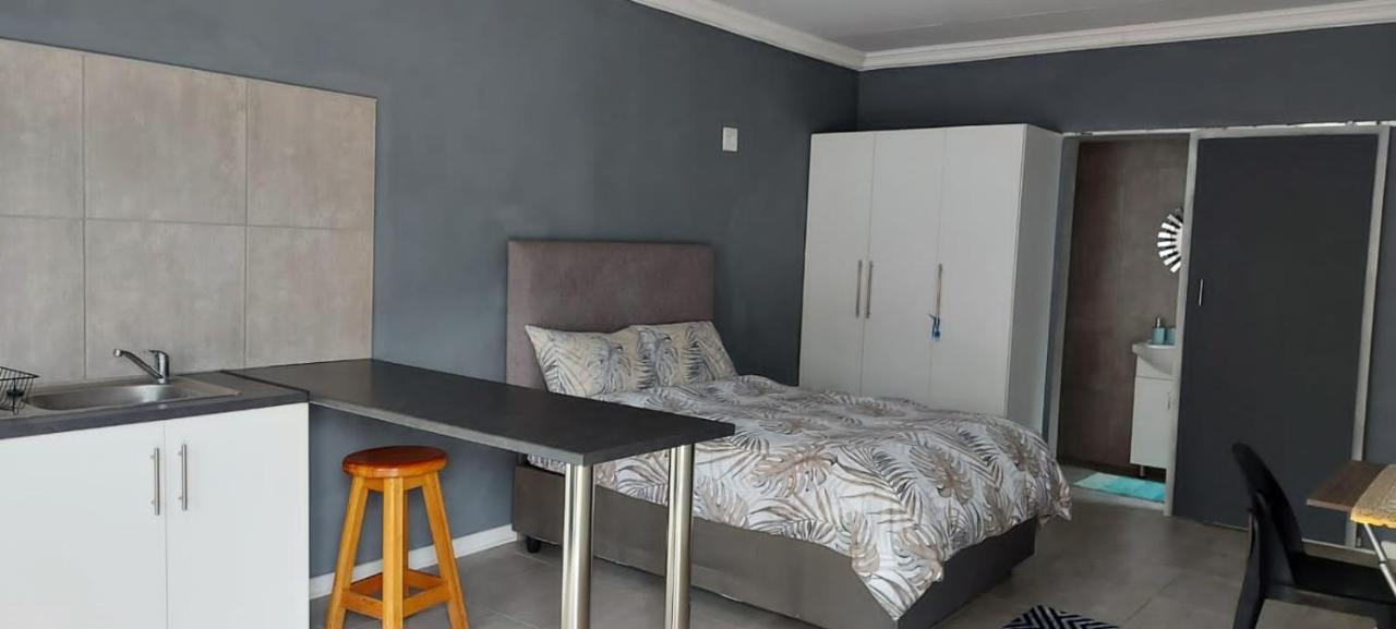 Apartmán Tj Self-Catering Graaff-Reinet Exteriér fotografie