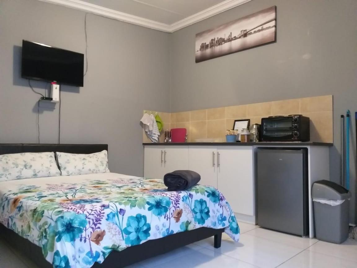 Apartmán Tj Self-Catering Graaff-Reinet Pokoj fotografie